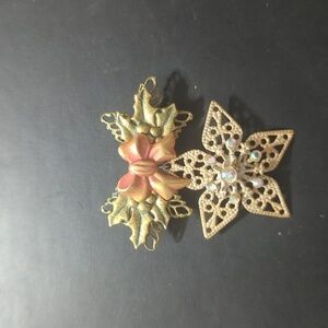 Vintage Gold Tone Christmas Holly Berry Bow Star Statement Brooch Pin